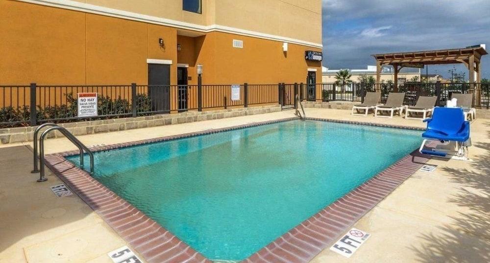 Comfort Suites Cotulla Near I-35 Extérieur photo