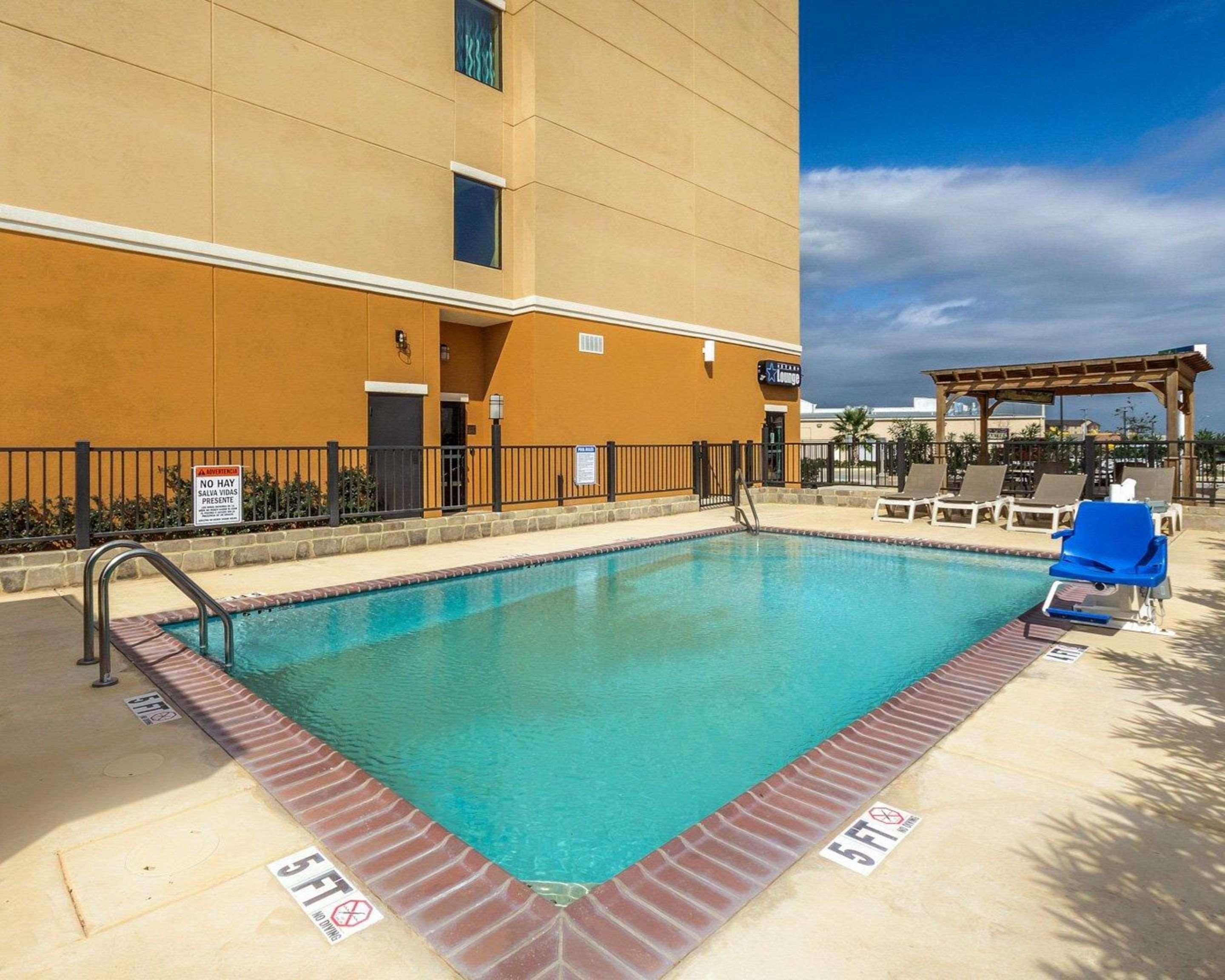 Comfort Suites Cotulla Near I-35 Extérieur photo